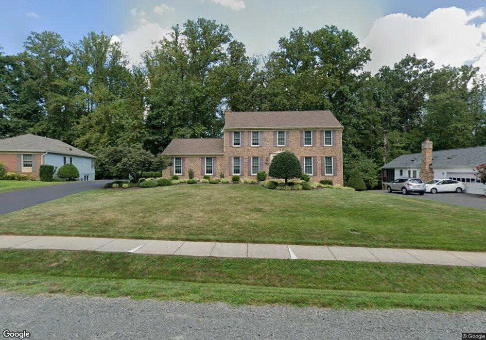 9702 S Park Cir, Fairfax Station, VA 22039 - photo 1