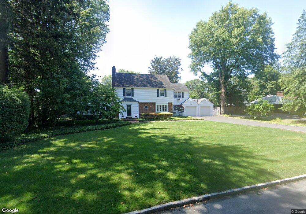 19 Beechwood Dr, Glen Head, NY 11545 - photo 1