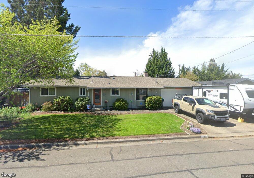 102 Vincent Ave, Central Point, OR 97502 - photo 1