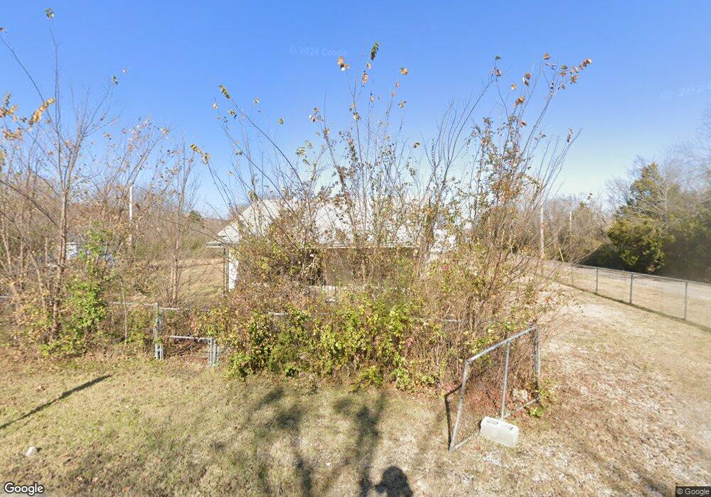 510 E Birch, Henryetta, OK 74437 - photo 1