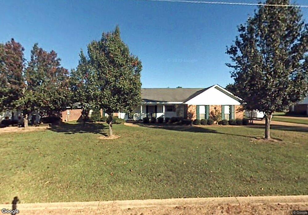 823 Eagles Nest Dr, Byram, MS 39272 - photo 1