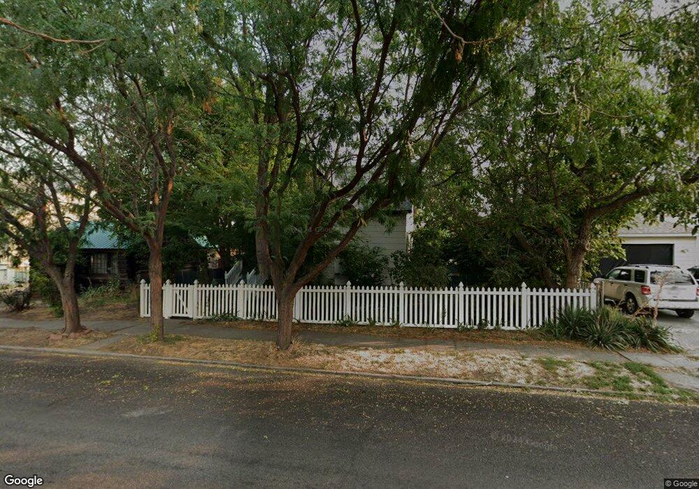 313 W 9th St, the Dalles, OR 97058 - photo 1