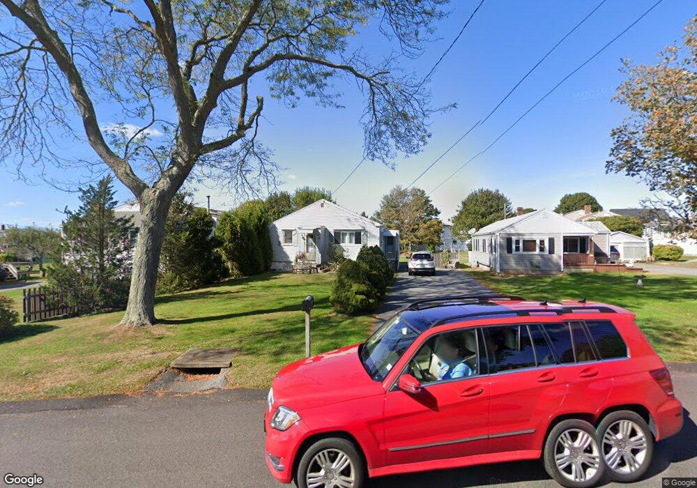 68 Newport Ave, Middletown, RI 02842 - photo 1