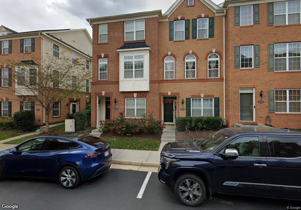 22545 Cambridgeport Square, Ashburn, VA 20148 - photo 1