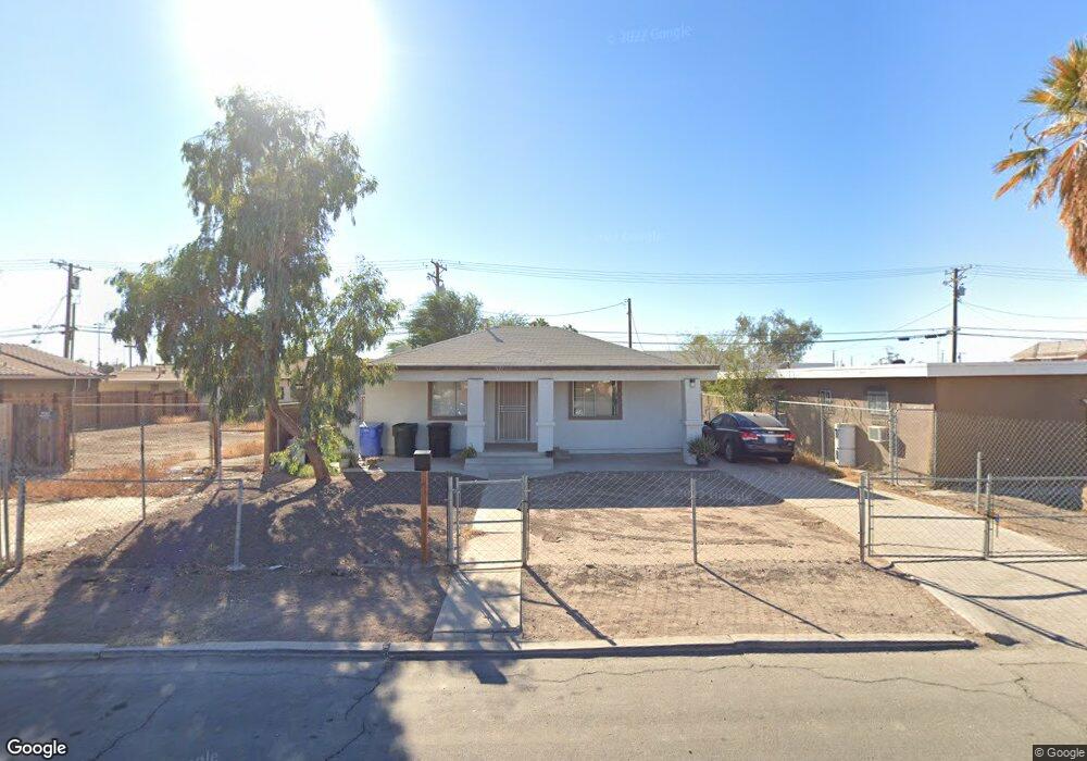 527 El Centro Ave, El Centro, CA 92243 - photo 1