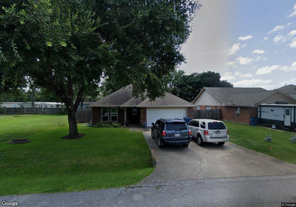 31919 Cypress Cir, Waller, TX 77484 - photo 1
