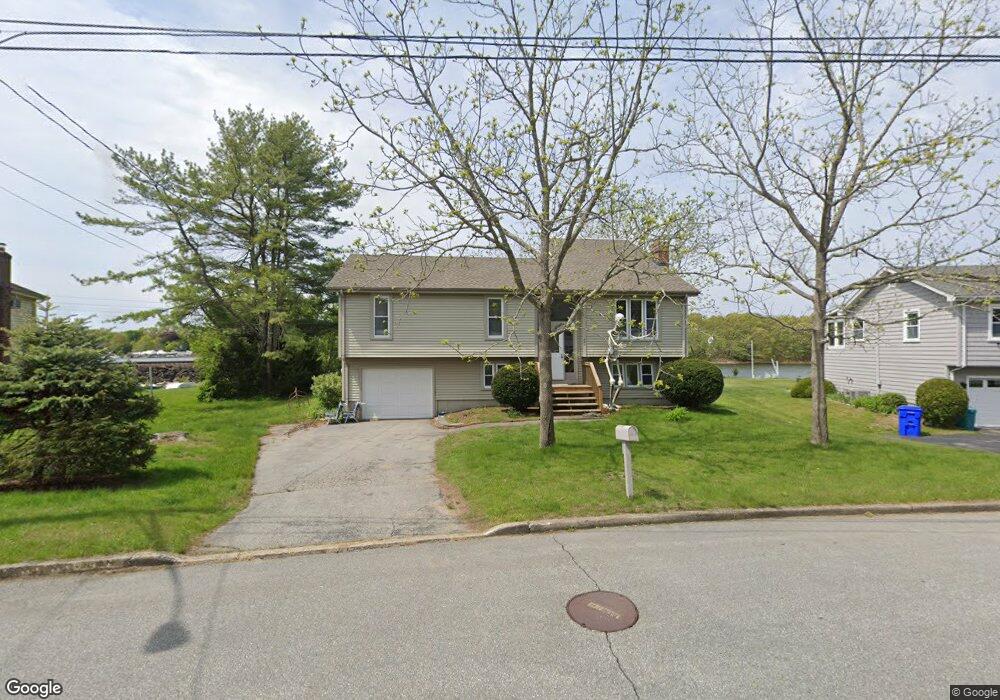 205 Seneca Dr, Groton, CT 06340 - photo 1