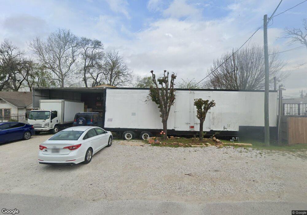 144 Theron St, Houston, TX 77022 - photo 1