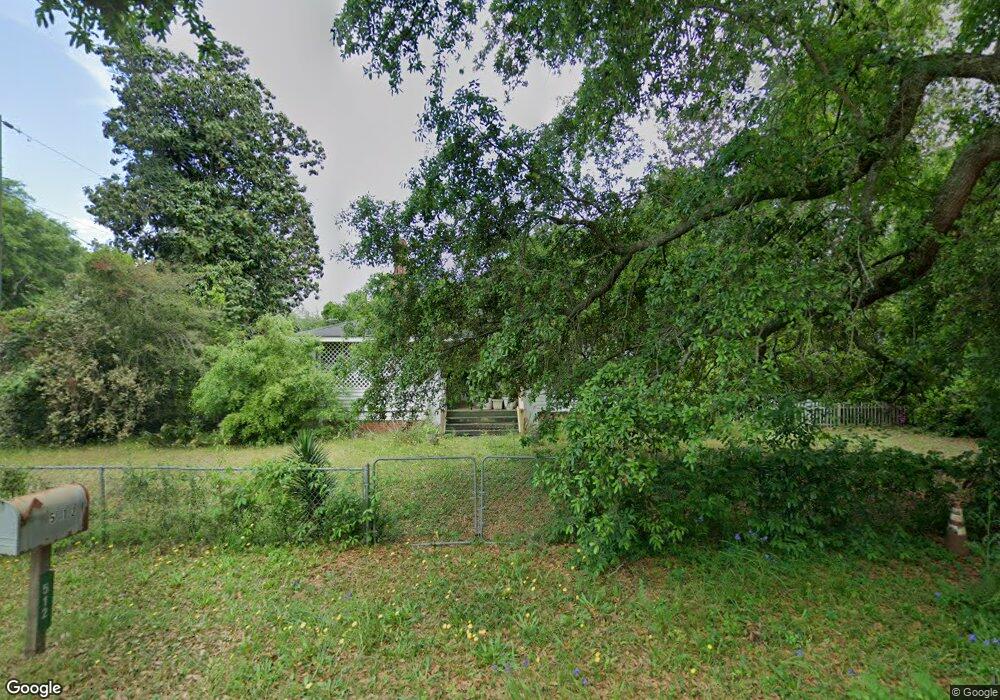 512 3rd Ave, Kingstree, SC 29556 - photo 1