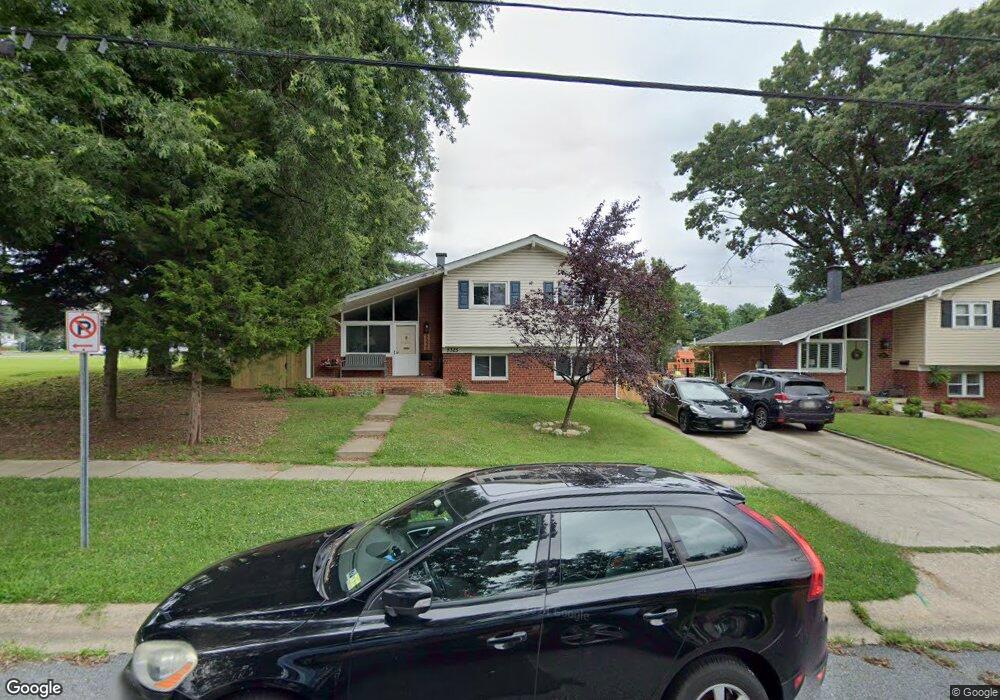 5325 Bangor Dr, Kensington, MD 20895 - photo 1