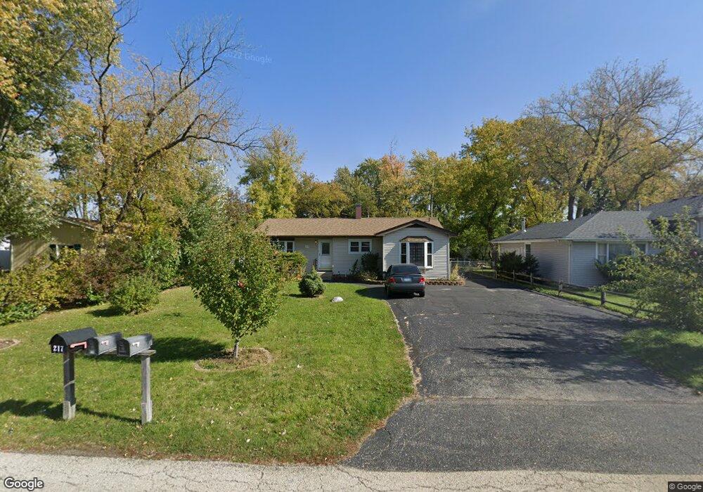 216 Oakleaf Rd, Lake In the Hills, IL 60156 - photo 1