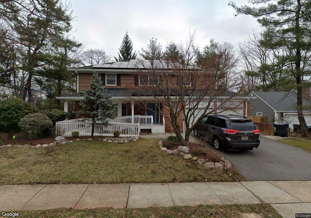 1 Stirling Ct, Metuchen, NJ 08840 - photo 1