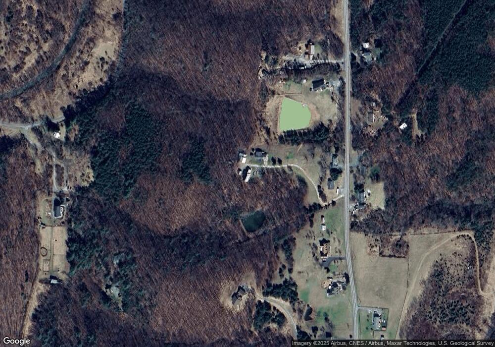 125 Tj Ln, Berkeley Springs, WV 25411 - photo 1