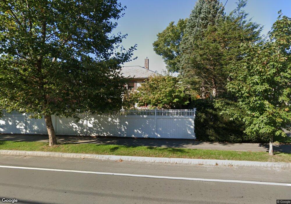 811 Great Plain Ave, Needham, MA 02492 - photo 1