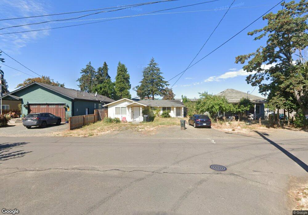99 S 5th St, Creswell, OR 97426 - photo 1