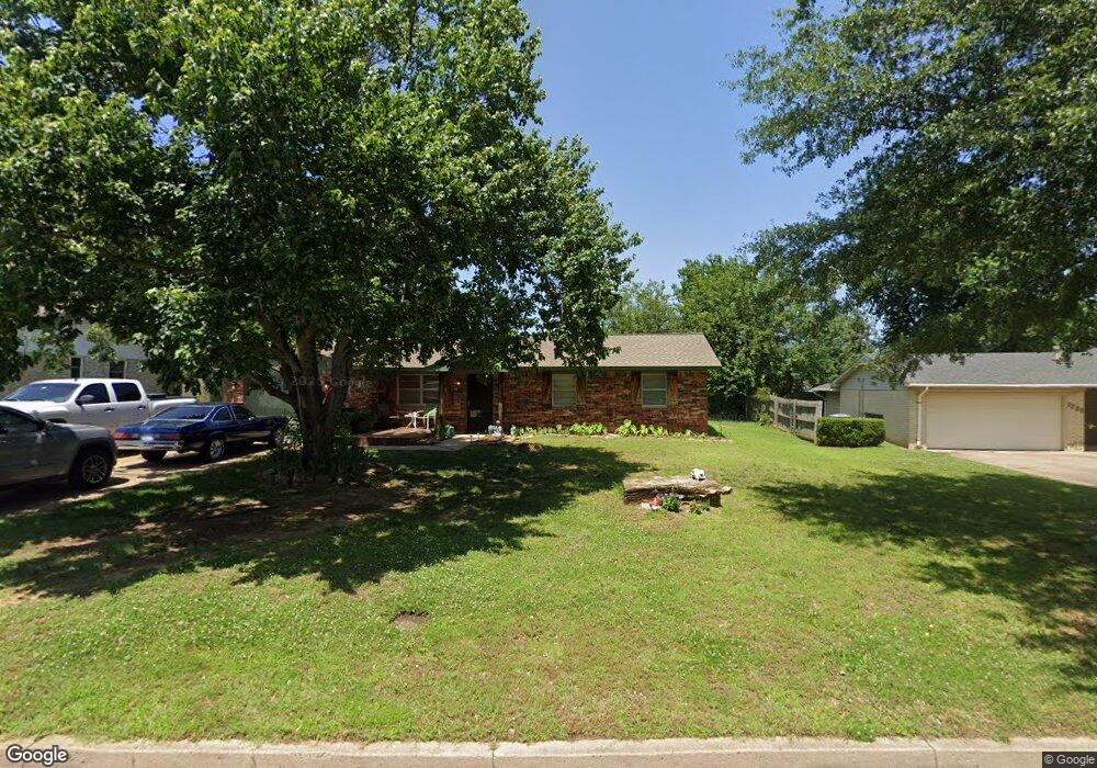 1222 E 5th St, Cushing, OK 74023 - photo 1