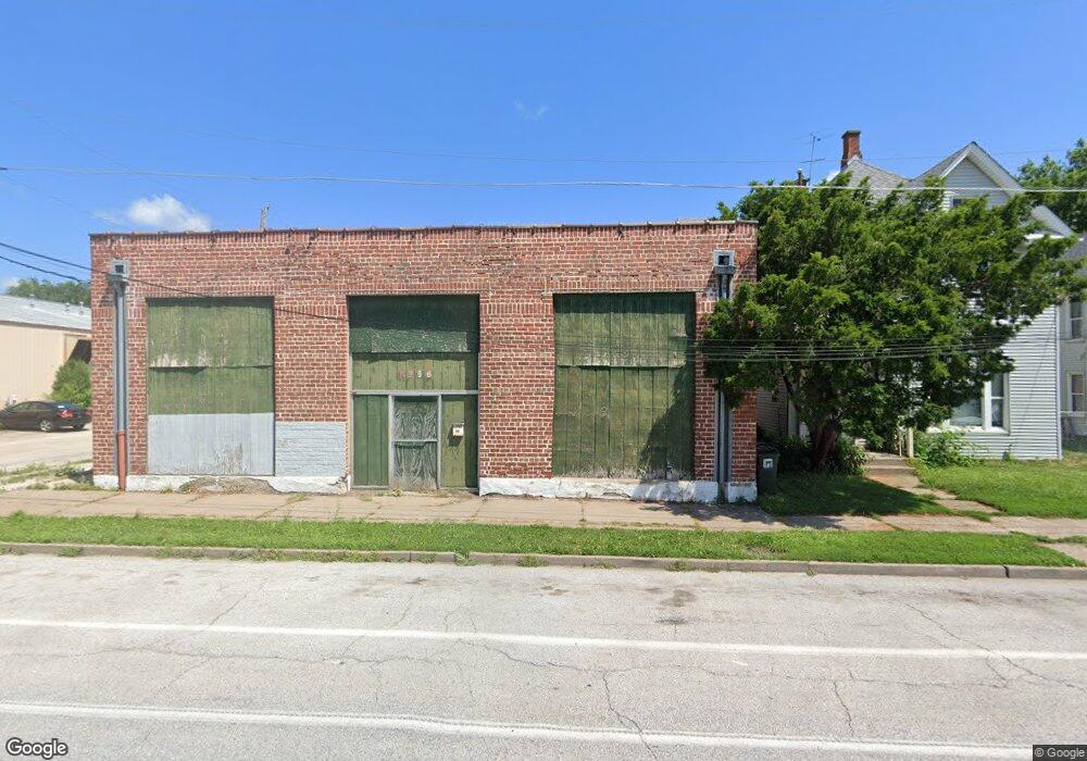 1466 W 4th St, Davenport, IA 52802 - photo 1