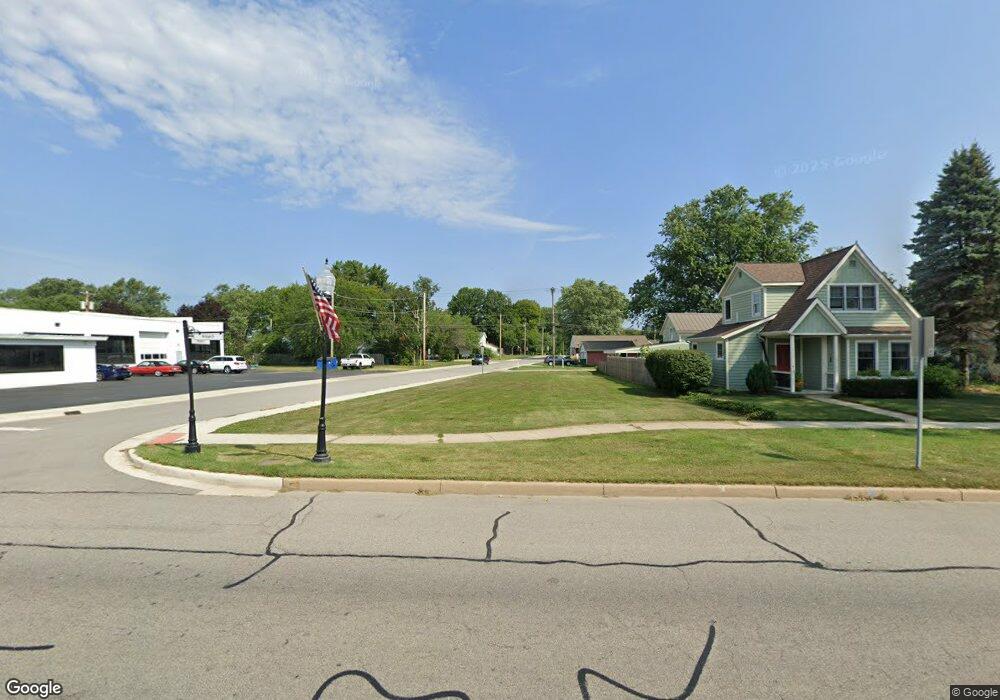 417 W Michigan St, New Carlisle, IN 46552 - photo 1