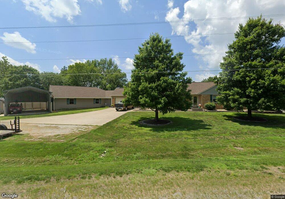109 Limit St, Lincoln, IL 62656 - photo 1