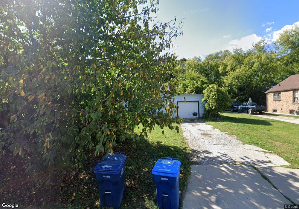 616 N Metropolitan Ave, Waukegan, IL 60085 - photo 1