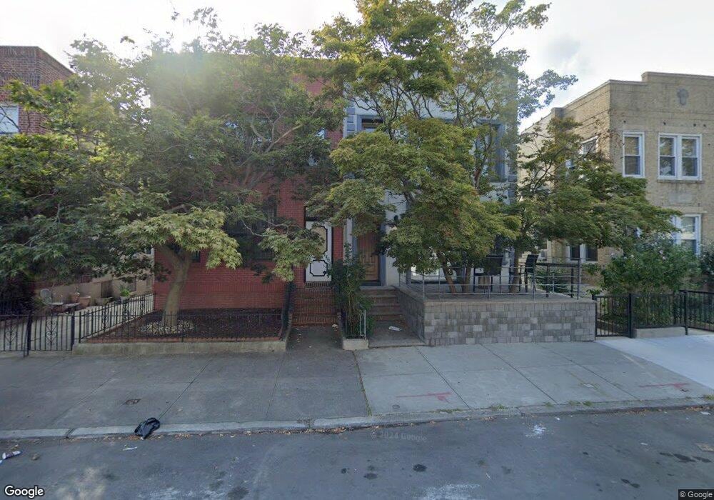 3059 36th St, Astoria, NY 11103 - photo 1