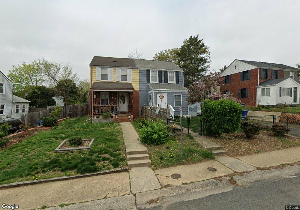 5918 Williamsburg Rd, Alexandria, VA 22303 - photo 1