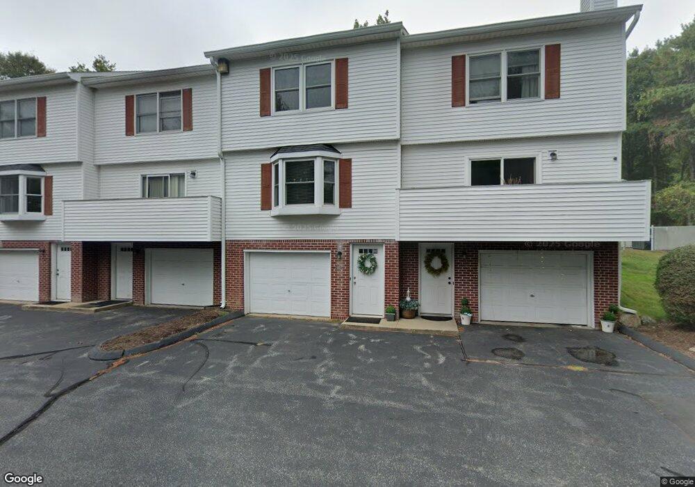 26 Thames Height Ln unit 26, Groton, CT 06340 - photo 1