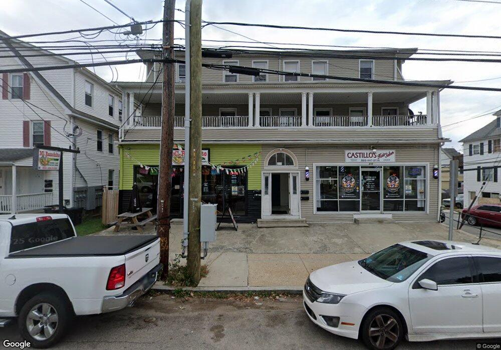 208 Montauk Ave unit 3, New London, CT 06320 - photo 1