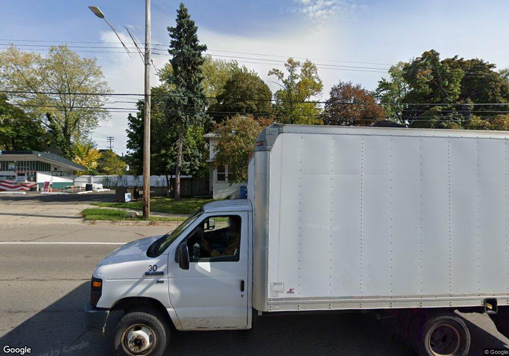 1711 S Martin Luther King Junior Blvd, Lansing, MI 48910 - photo 1