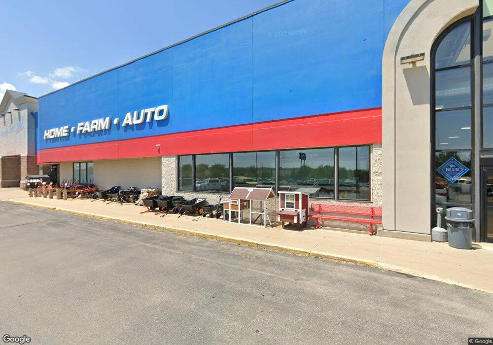 1800 51st St NE, Cedar Rapids, IA 52402 - photo 1