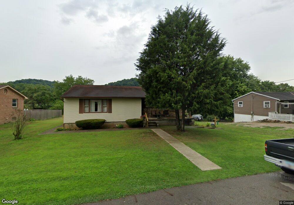 403 N Elm St N, Sugar Grove, OH 43155 - photo 1