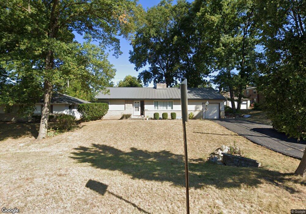 720 E Cooke Rd, Columbus, OH 43214 - photo 1