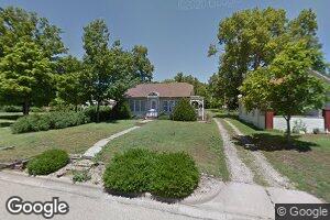 422 W 8th St, Chapman, KS 67431