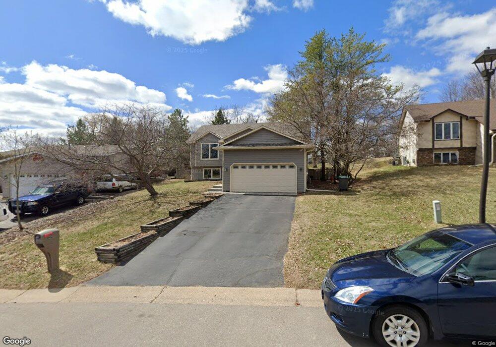 17423 Logans Dr, Eden Prairie, MN 55346 - photo 1