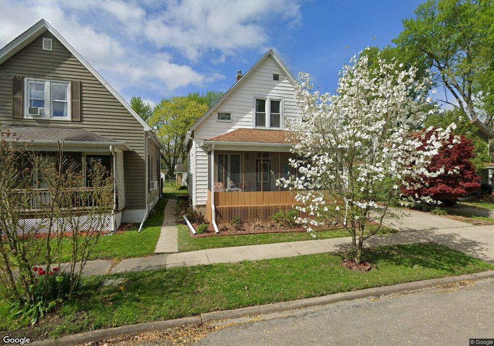 709 Lincoln Ave, Lincoln, IL 62656 - photo 1