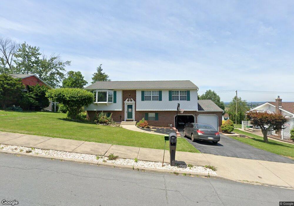 2444 S Albert St unit 2452, Allentown, PA 18103 - photo 1