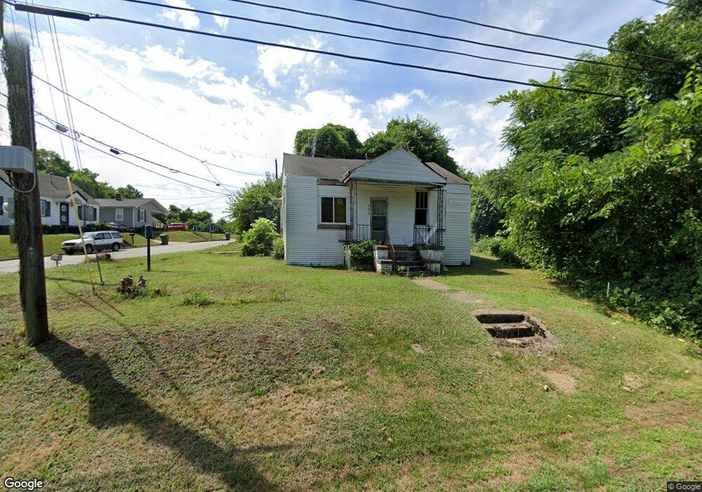 530 N Tipton Place, Reidsville, NC 27320 - photo 1