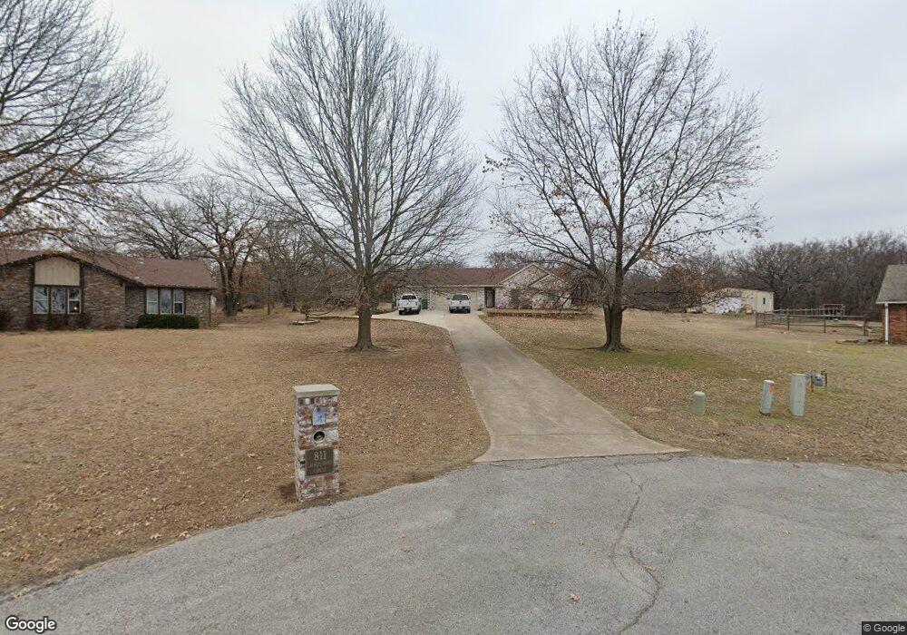 811 Laurel Oaks Cir, Sapulpa, OK 74066 - photo 1
