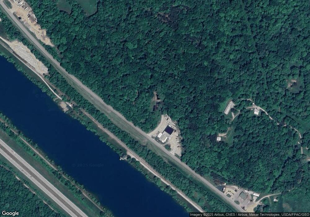 35632 Hocking Dr, Logan, OH 43138 - photo 1