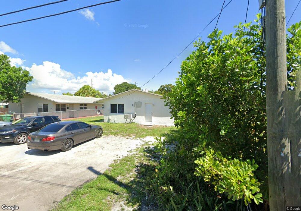 283 SW 9th St, Dania, FL 33004 - photo 1