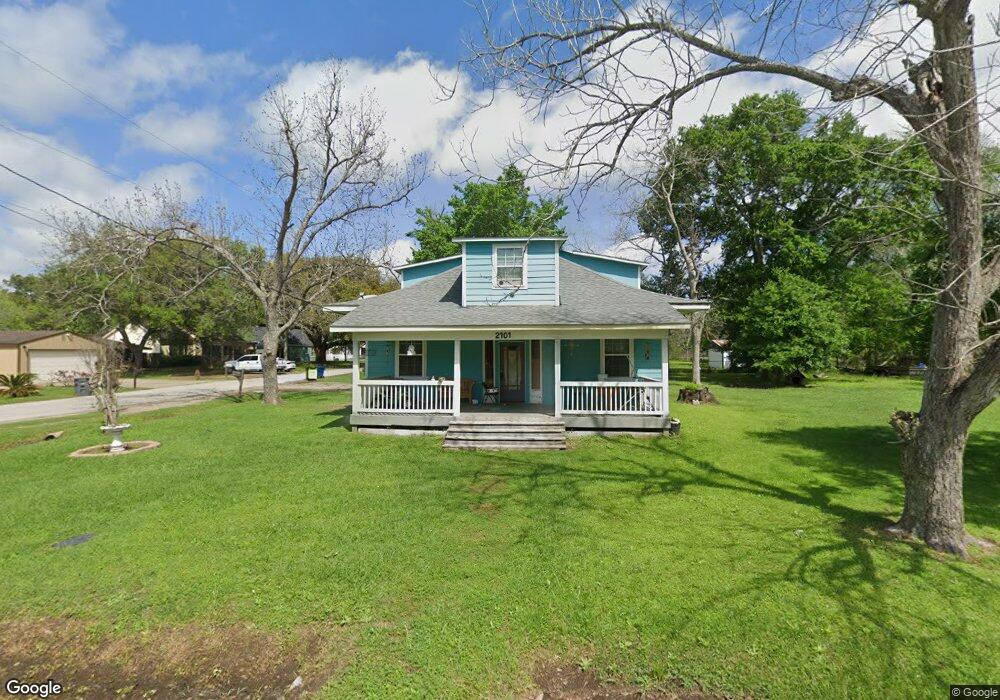 2101 Matthews St, Bay City, TX 77414 - photo 1