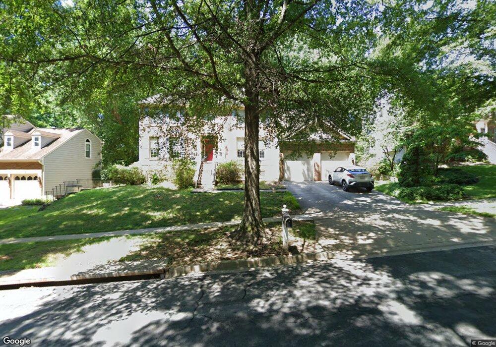 5616 Sugarbush Ln, Rockville, MD 20852 - photo 1