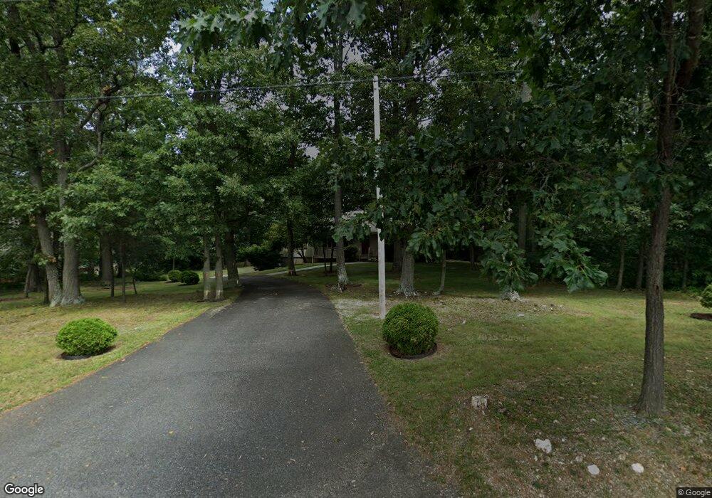 710 Chestnut Hill Rd unit 4, Hanover, PA 17331 - photo 1