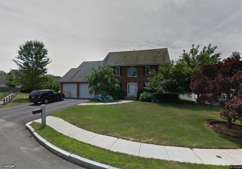 11 Coventry Ln, Woburn, MA 01801 - photo 1