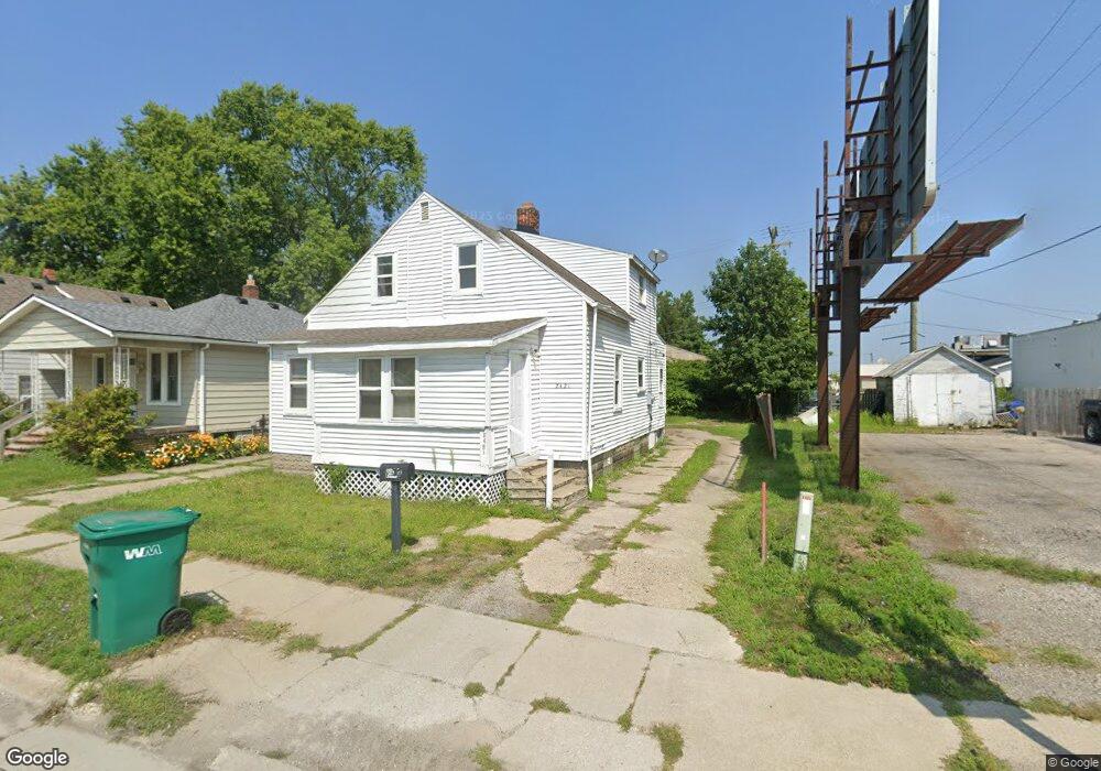 2421 Griswold St, Port Huron, MI 48060 - photo 1