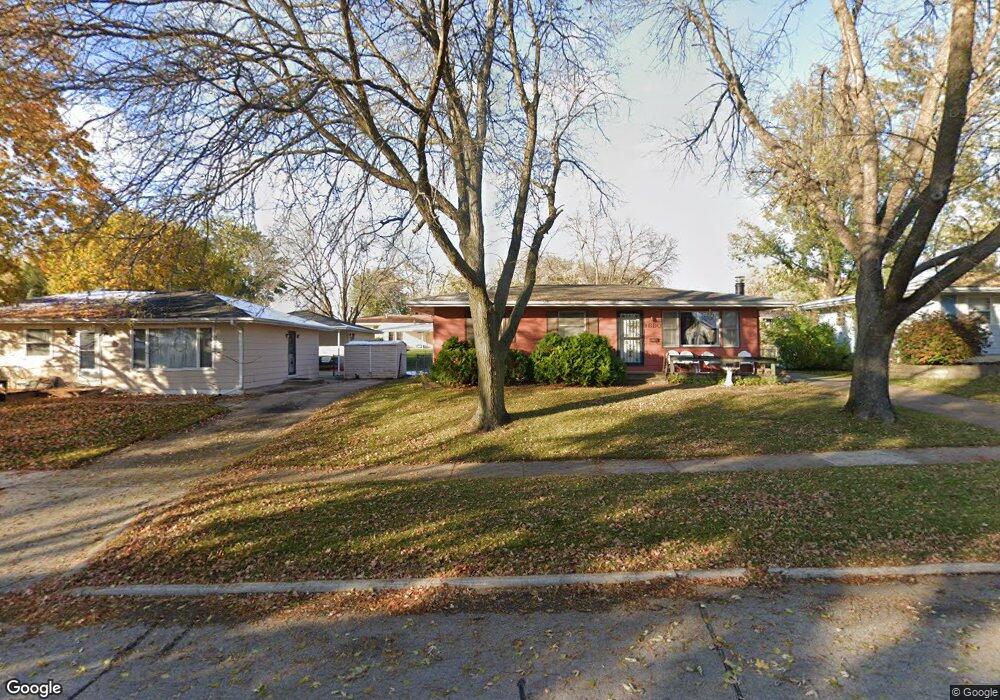 1680 Daleview Dr, Marion, IA 52302 - photo 1