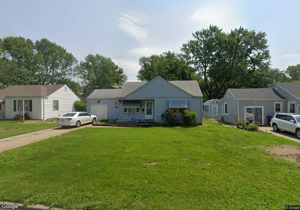 2134 SW Plass Ave, Topeka, KS 66611 - photo 1
