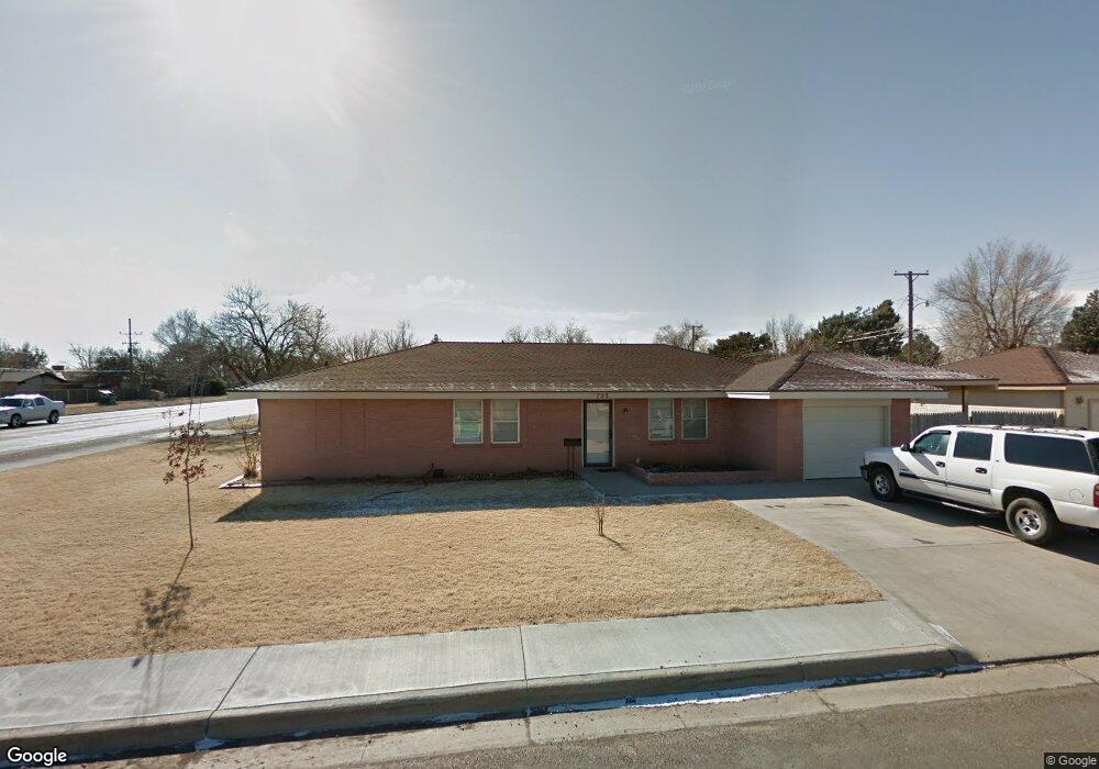 723 NE 2nd St, Dumas, TX 79029 - photo 1