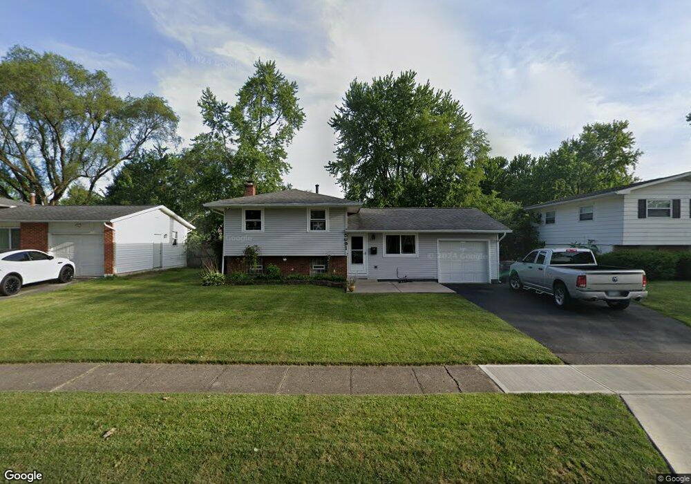 5091 Chipman Dr, Columbus, OH 43232 - photo 1