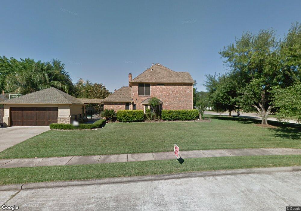 1215 Merriewood Dr, Friendswood, TX 77546 - photo 1